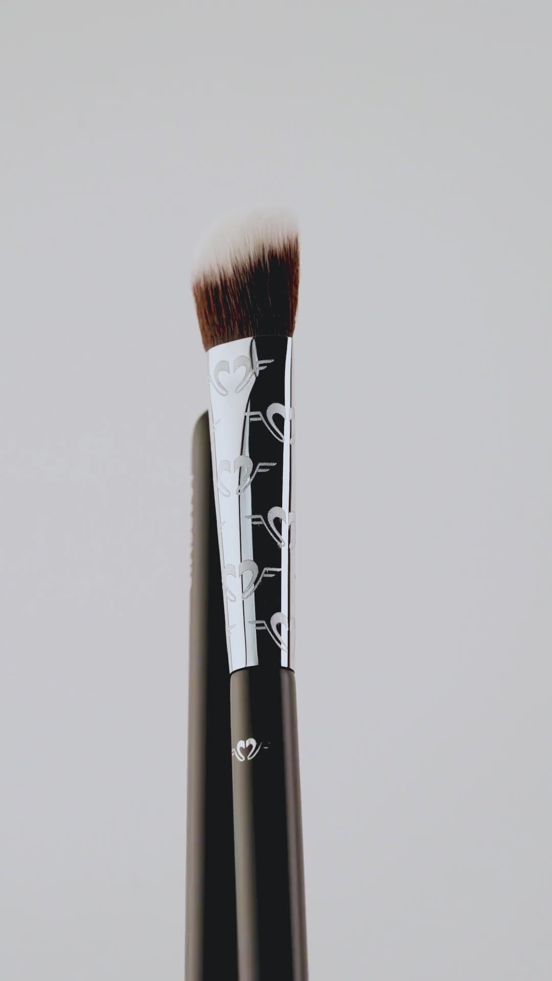 Academic Eyeshadow Brush - FX022
