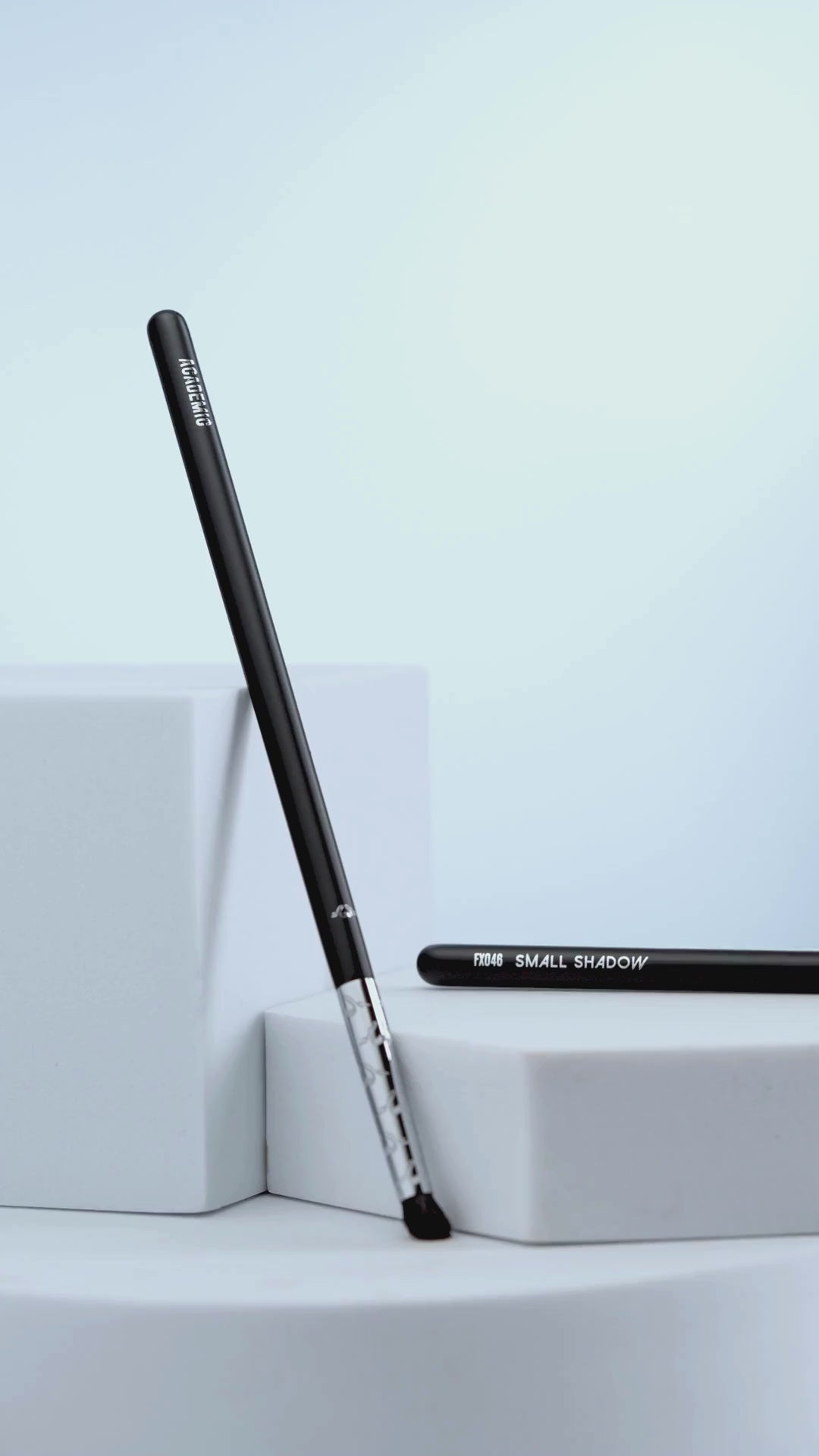 Academic Small Shadow Brush - FX046