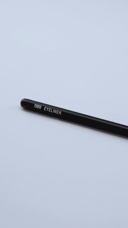 Academic Eyeliner Brush - FX050