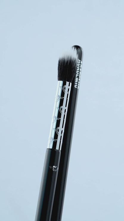 Academic Eyeshadow Brush - FX026